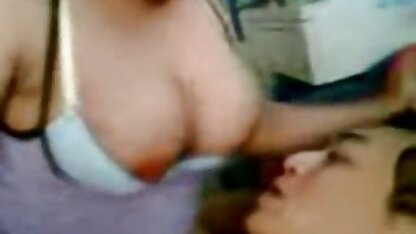 के सदस्यों द्वारा बॉलीवुड की फुल सेक्सी मूवी मनोरंजन