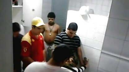 प्रशिक्षक के फुल सेक्सी सेक्सी फिल्म एक सदस्य के साथ सौंदर्य अंधेरे चमड़ी मिलो