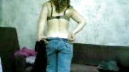 सोफे के माध्यम से फुल हिंदी सेक्सी फिल्म काम