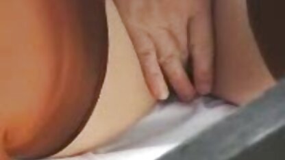 एक फोटो सत्र के साथ श्यामला अंग्रेजी फुल सेक्सी वीडियो बहुत खूबसूरत Audrey Bitoni